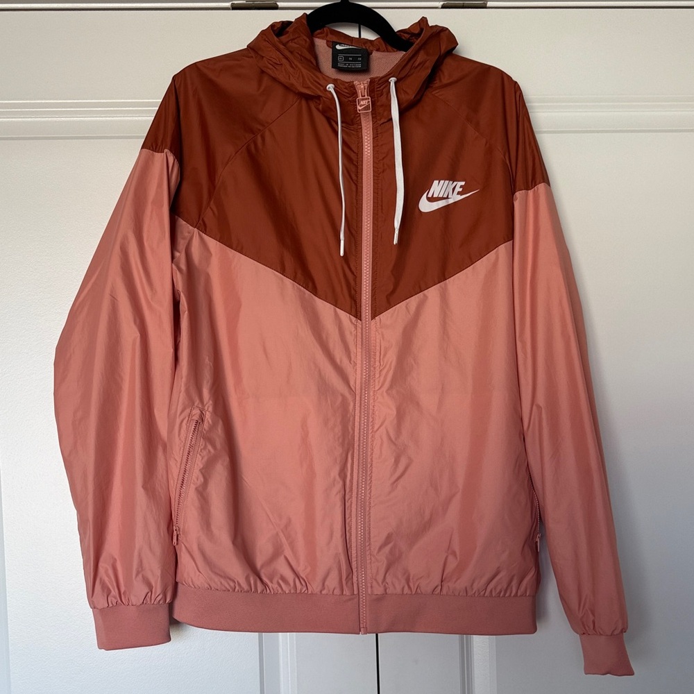 Nike two-tone pink windbreaker jacket